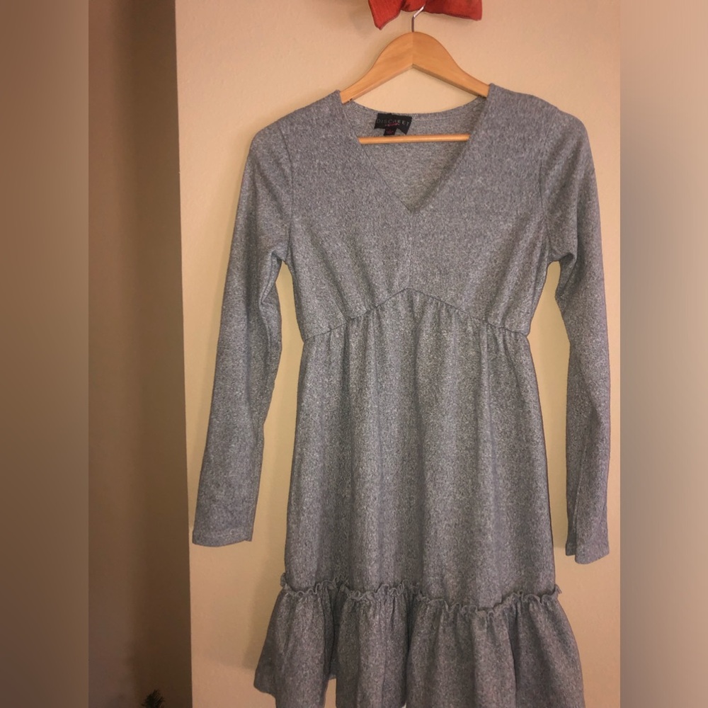 Discreet 🧡 gray dress Sz L